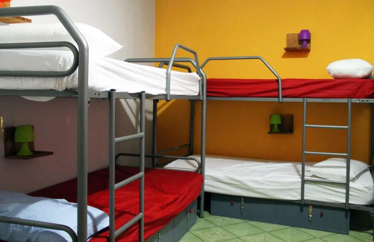 Hostel Tgnrooms Tarragona Spain